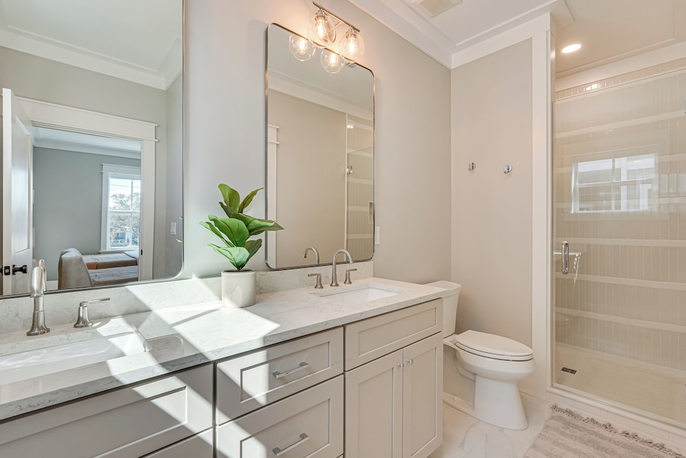 5,000+ Sq Ft! Luxe Beachfront House in Port St Joe