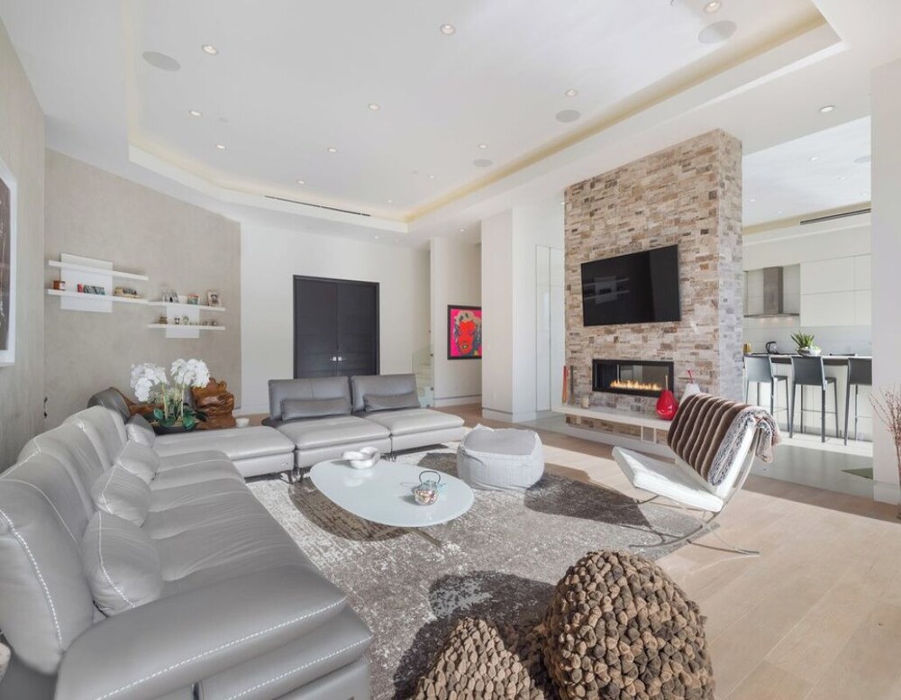 Zorada - Private Hollywood Hills Luxury With Endless Amenities and City Views