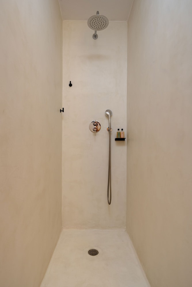Villa Ama Plaka With 3 Bedrooms and 3 Bathrooms