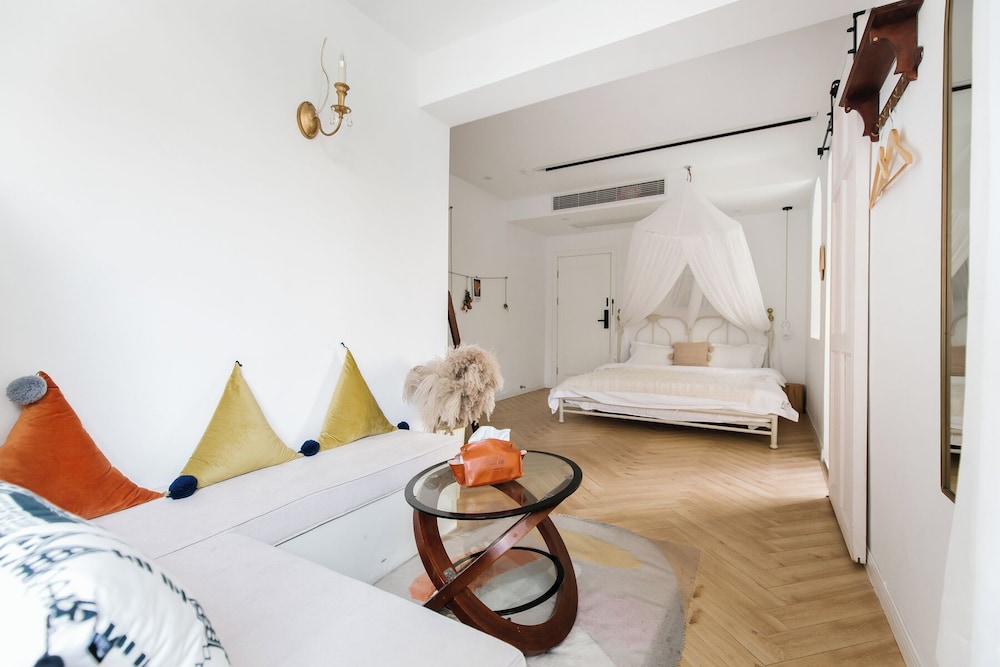 Shanghai Ruochu Designer Guesthouse-Near Shanghai Pudong Airport & Disneyland