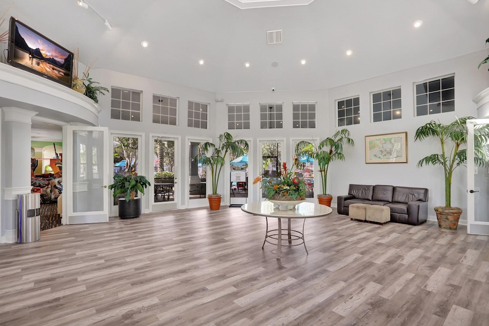 Luxury Pool Home 3 Miles From Disney More