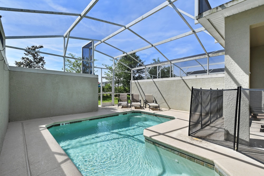 Cozy Disney Retreat With Private Pool & Water Park