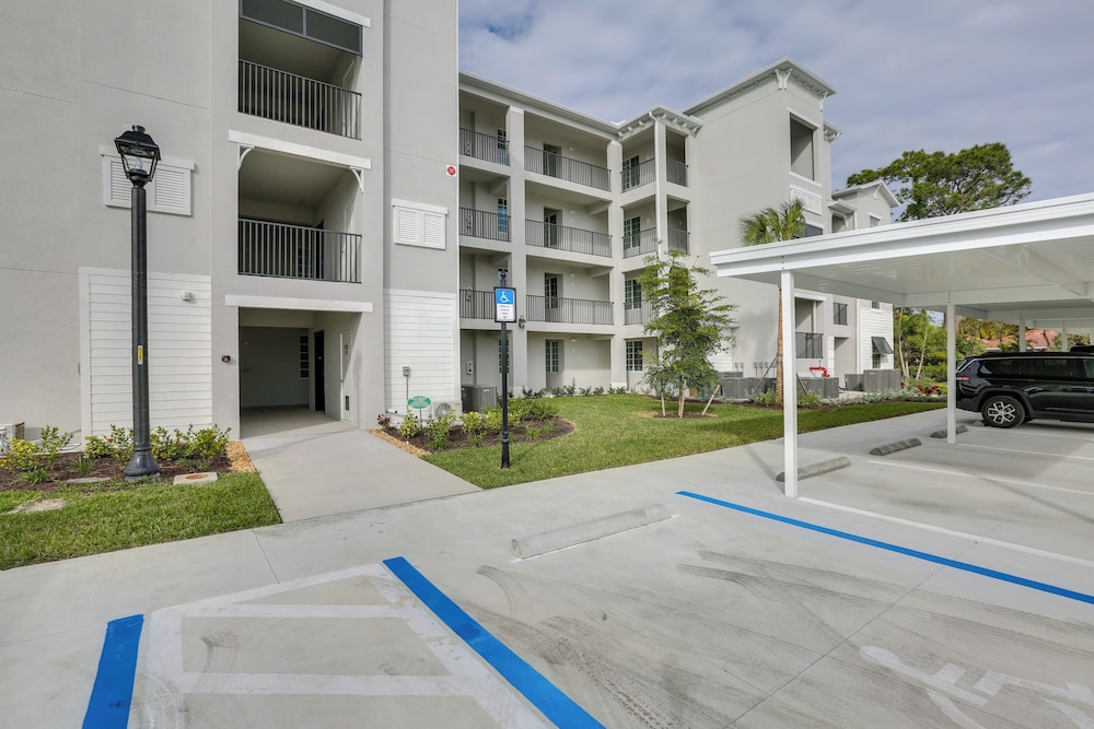 Ibis Landing Golf Club On-site: Condo w/ Porch!