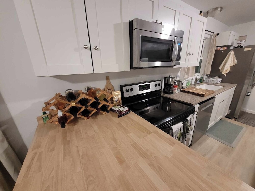 Spacious 4BR Home w/ Pool Family Friendly