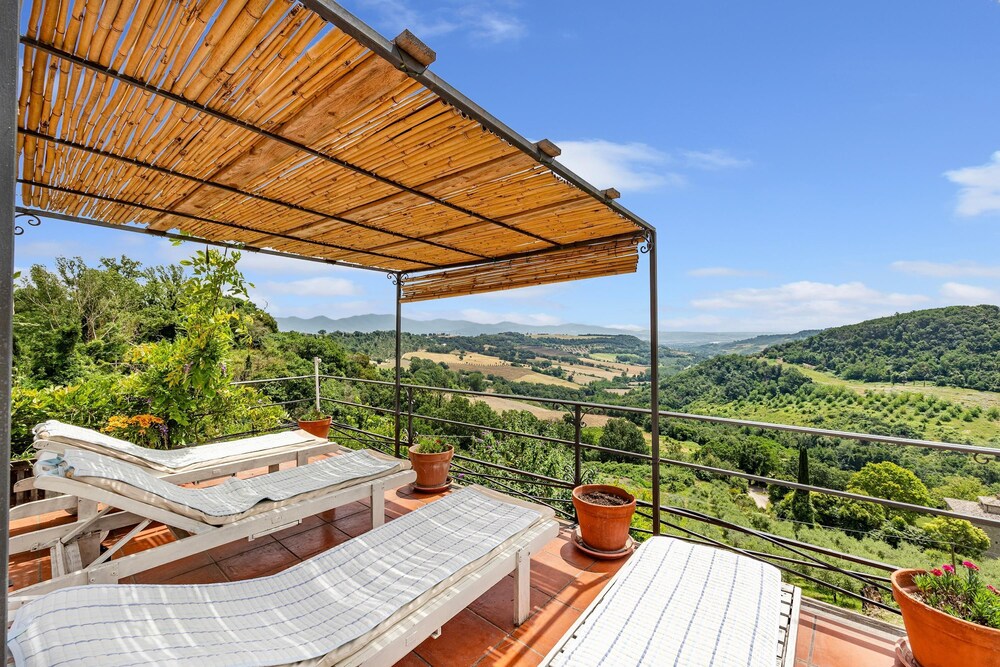 Torre Del Melograno With Heated Pool