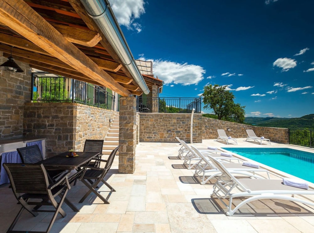 Authentic Villa Banić