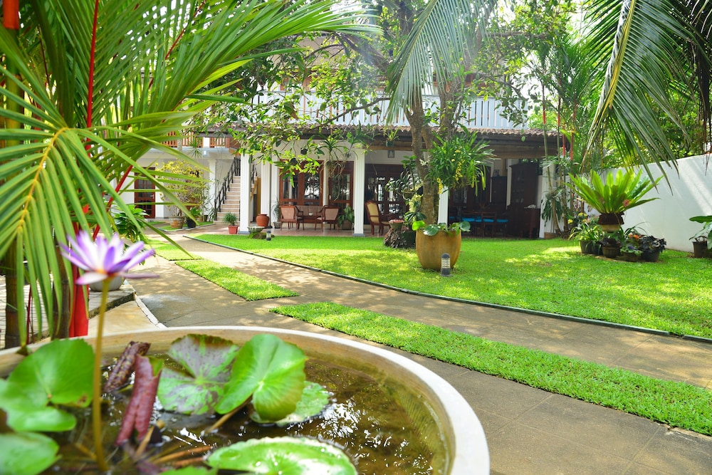 Surf Villa