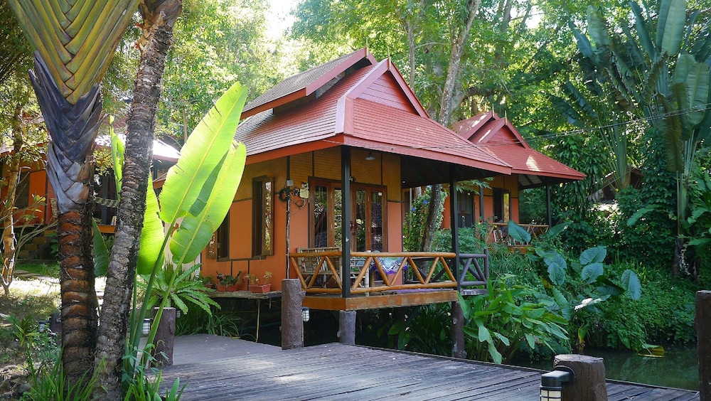 Pho Rak Nah Pai Guesthouse