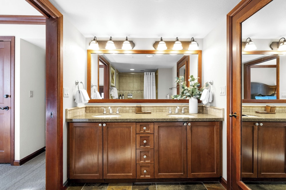 Valley View Condo w/ Resort Amenities