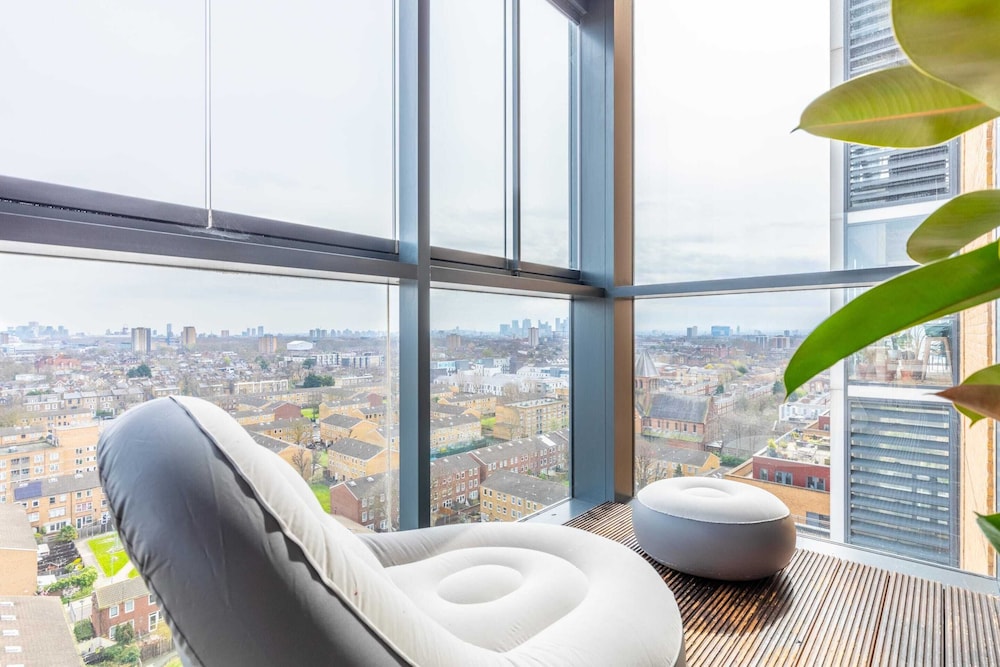 Quirky 1BD Flat W/gym & City Views Dalston!