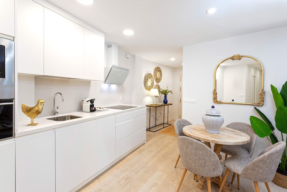 Cozy 2bd Apartment in Seville. Conde de Ibarra IV