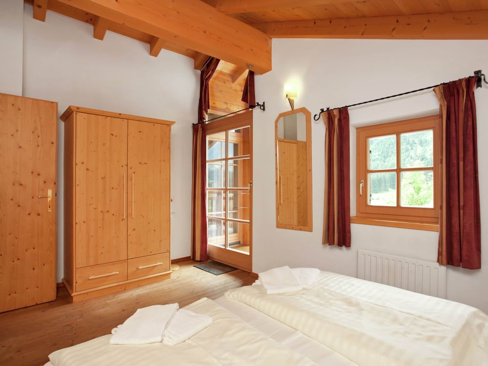 Chalet in Konigsleiten Near Ski Bus, Pool view 5