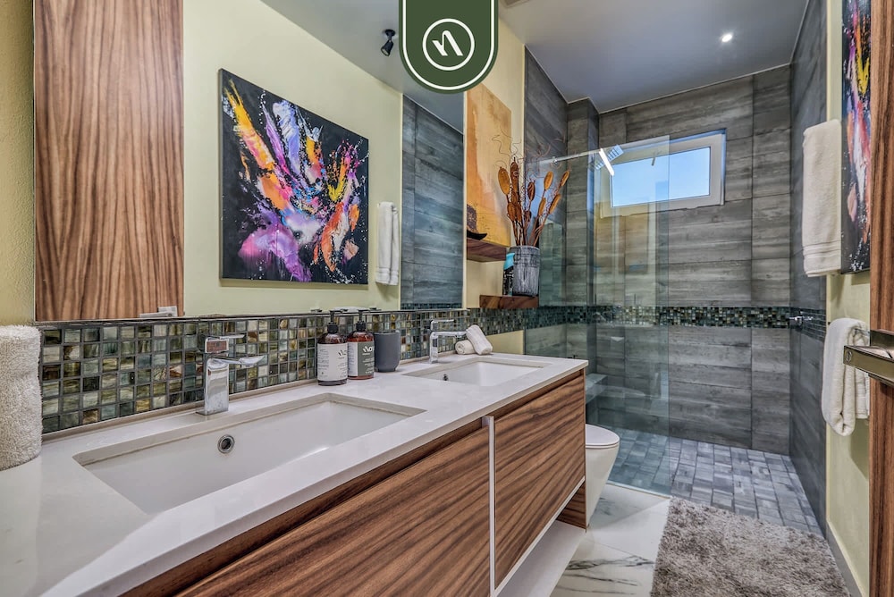 Amazing 1BR Penthouse With Balcony - Gym - Pool