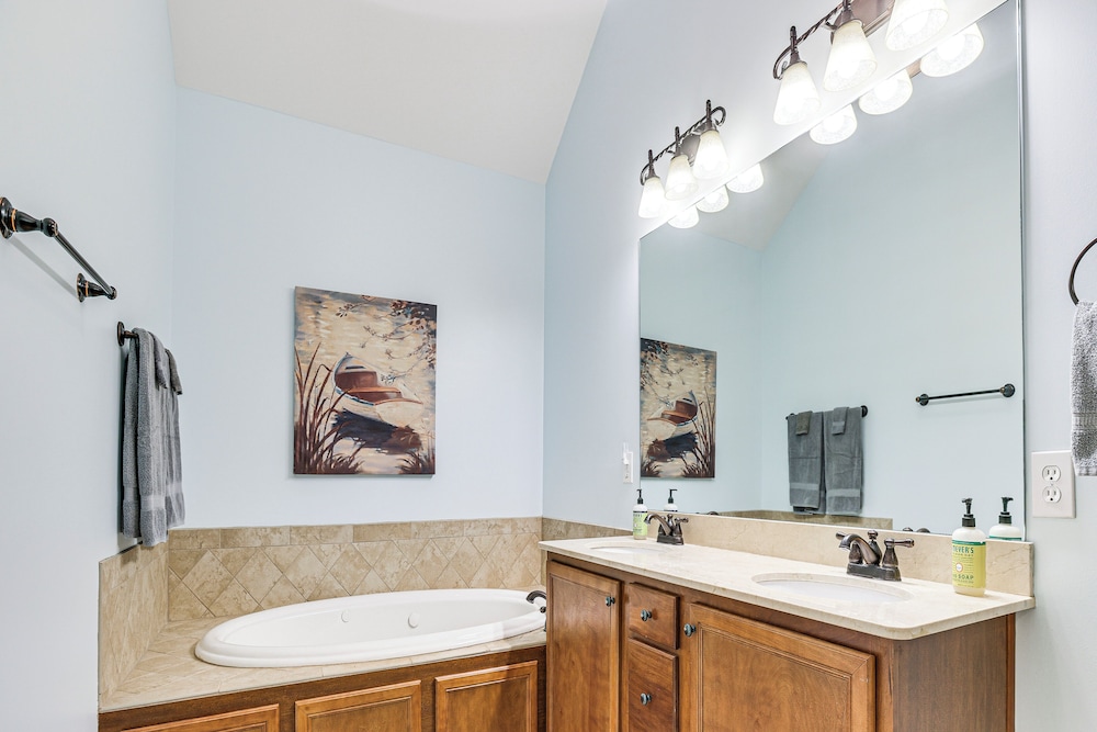 Private Patio, Decks: Waterfront Eatonton Townhome