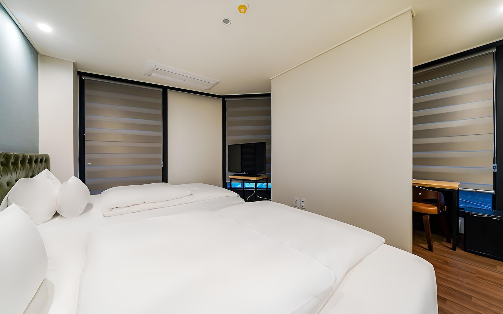 Busan Nampo Billy Hotel view 4