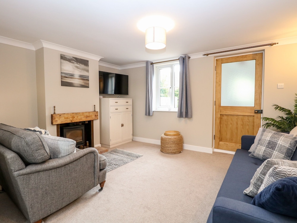 3 The Cottages