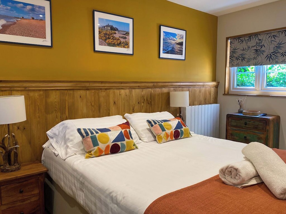 Hayne Barn Estate - Private Estate : 6 Eco Lodges - 1 Studio