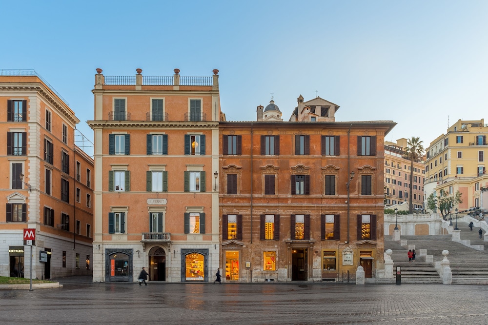 Les Diamants Spanish Steps Suite