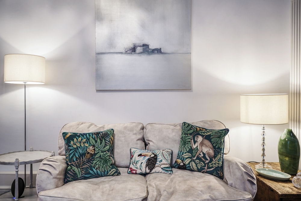Queen's Gate Gardens Flat