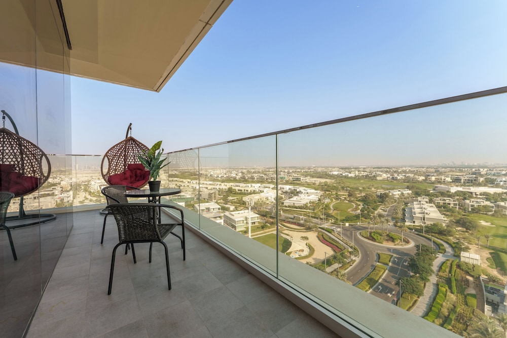 Maison Privee - Tranquil Living with Golf Course Vws in Dubai Hills