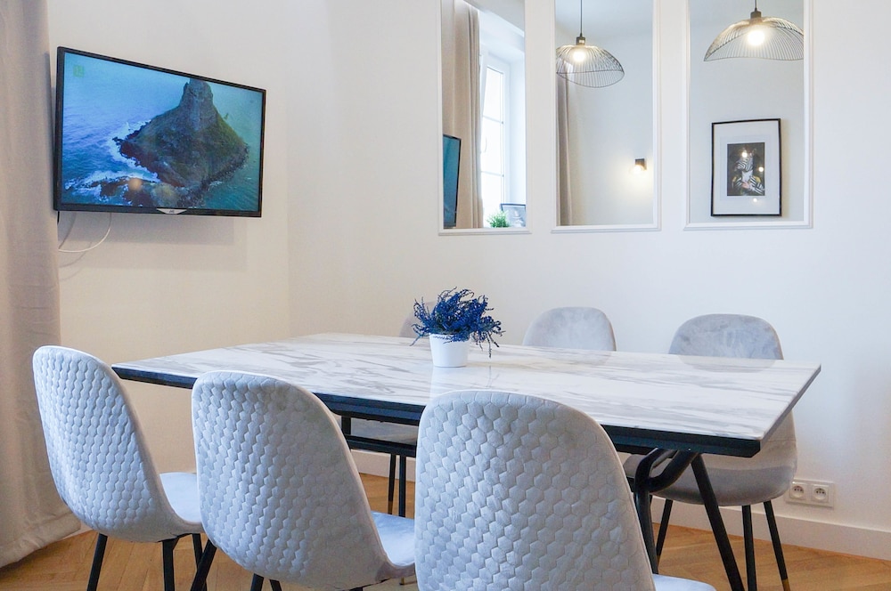 AAA STAY Premium Apartments Old Town