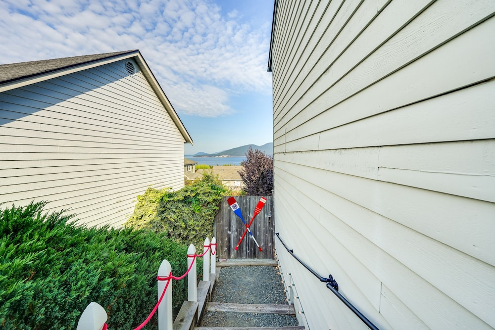 Coastal Haven w/ Hot Tub & San Juan Island Views view 3