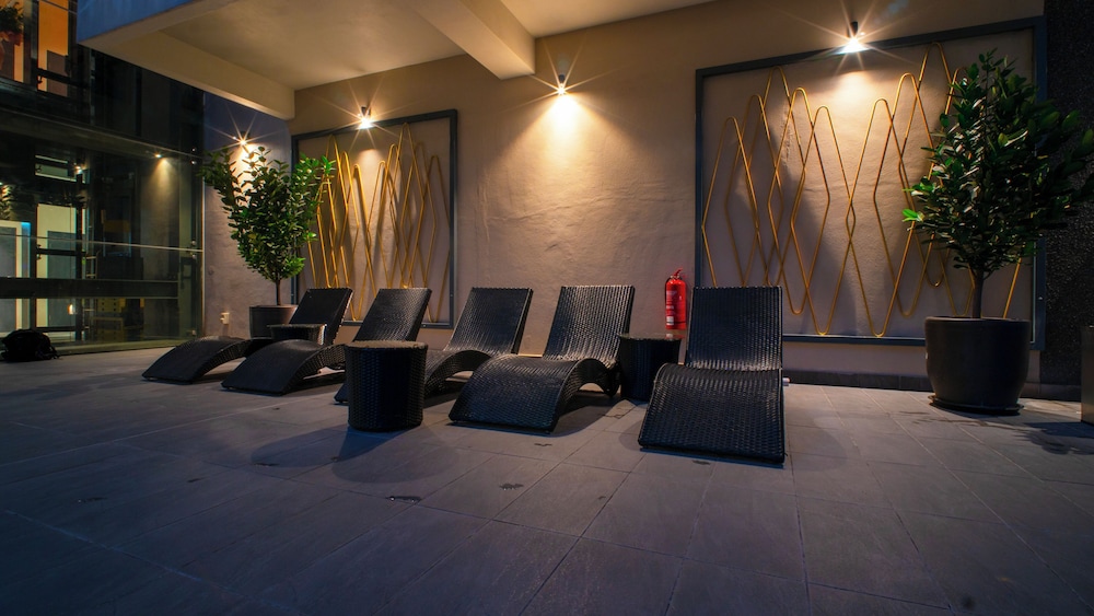 The Manor Suites KLCC by Moonway