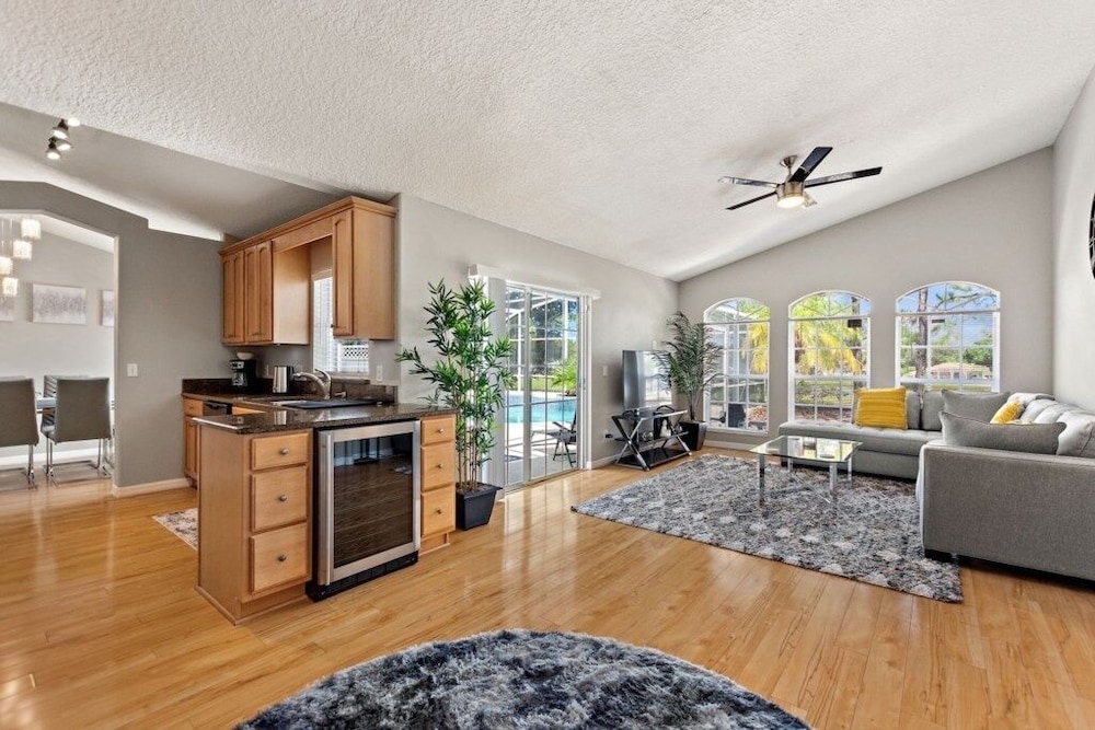 Waterview 3 Bed In Sunridge Woods 3 Bedroom Villa