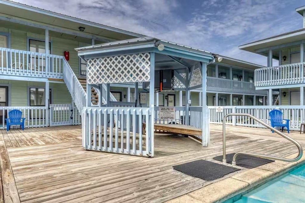 Leo s Place - 2 Bed With Pool Beaches Dining