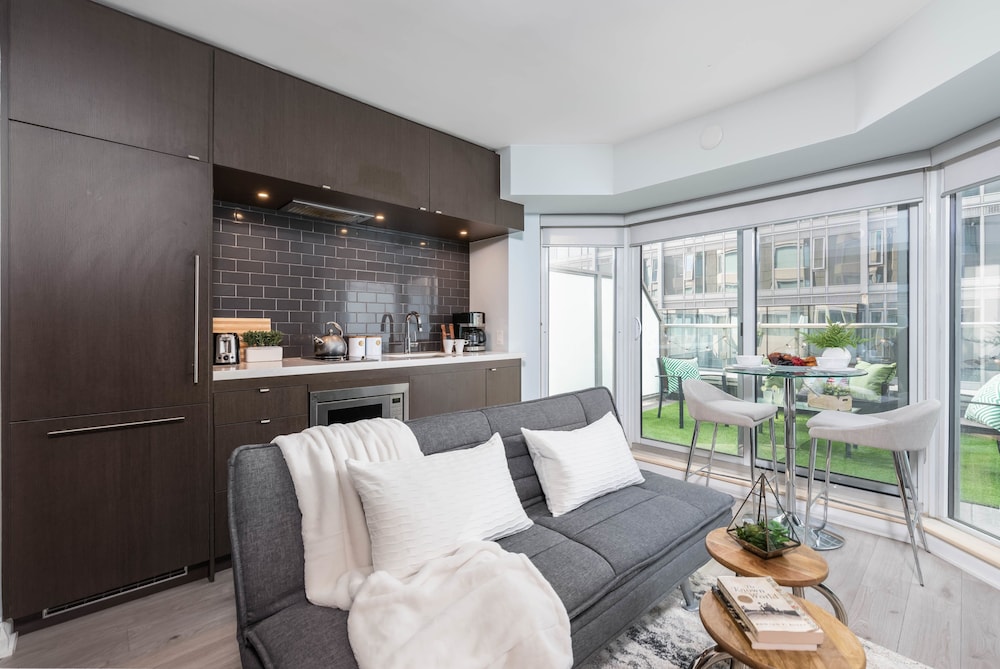 QuickStay Yorkville Paradise - Yonge & Bloor-3