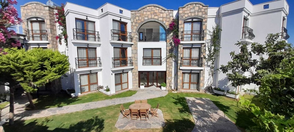 Ayhan Suite Otel - Image 11
