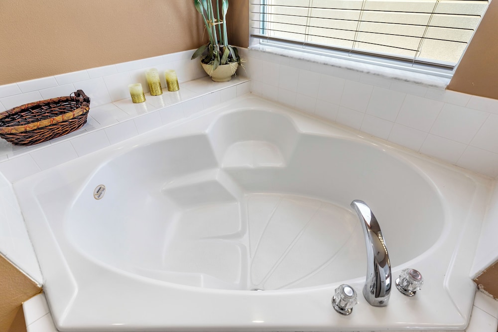 Relax & Unwind – Stunning Home W/ Private Pool!