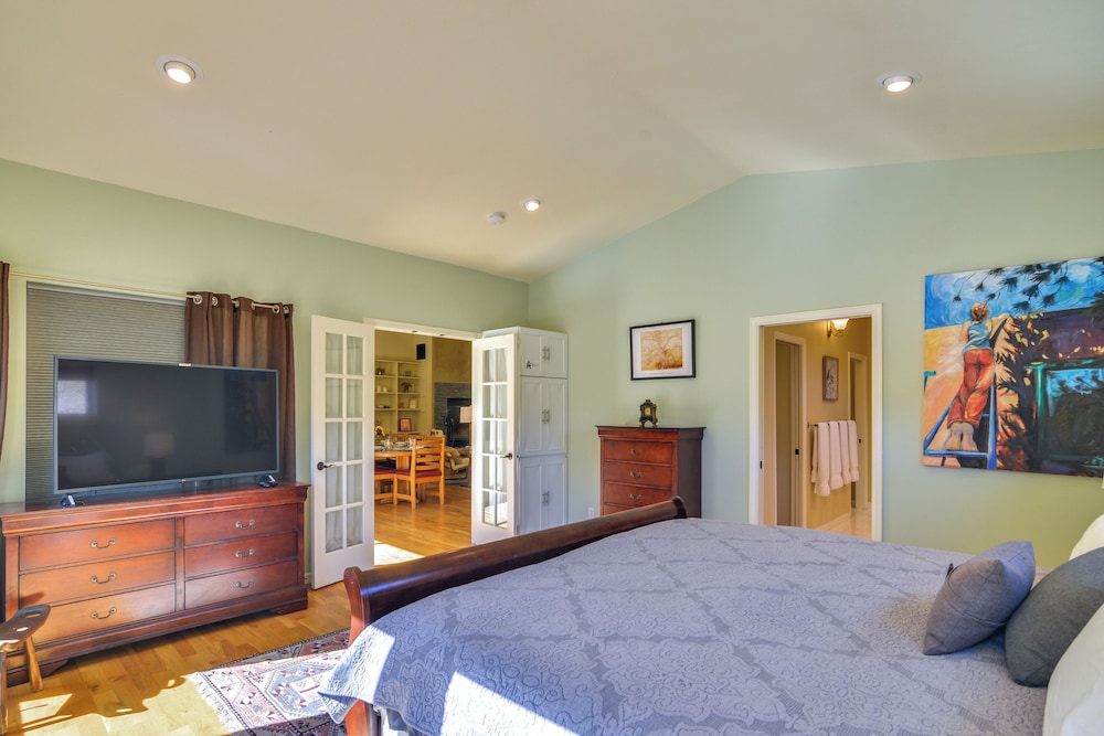 Close to Hot Springs: Chalk Creek Meadows Home! view 2