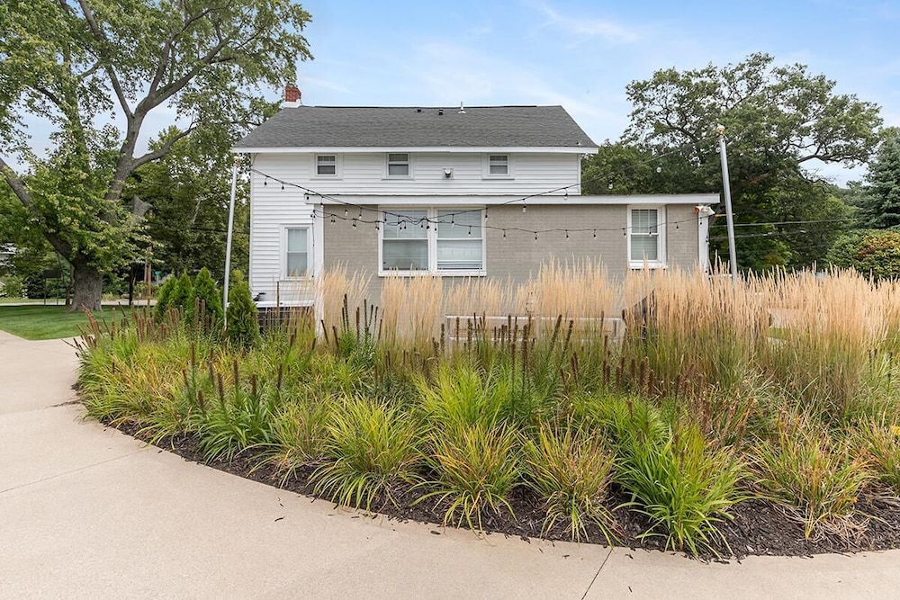 Saugatuck Harbor House