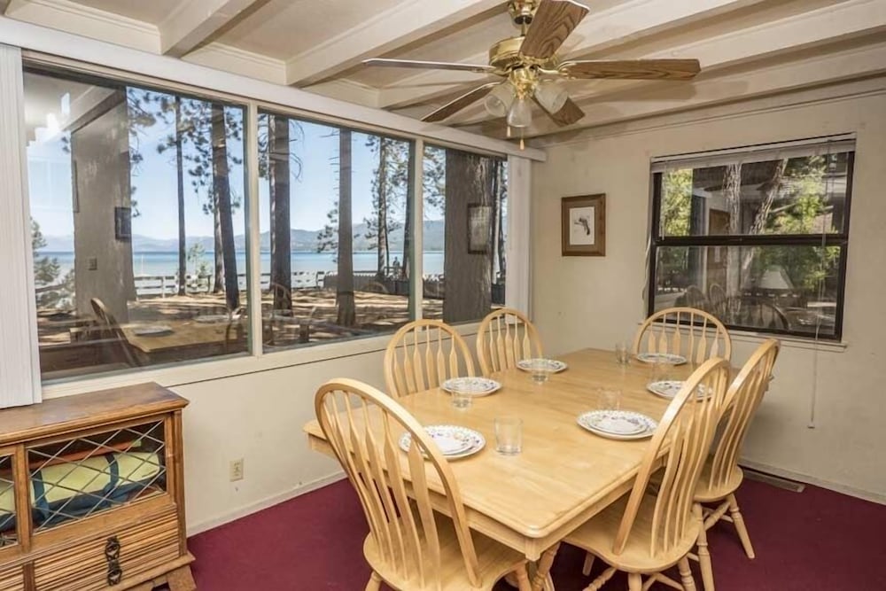 Lake Tahoe Vacations - 3195 Pasadena Avenue 6 Bedroom Home by RedAwning - Property Image 8