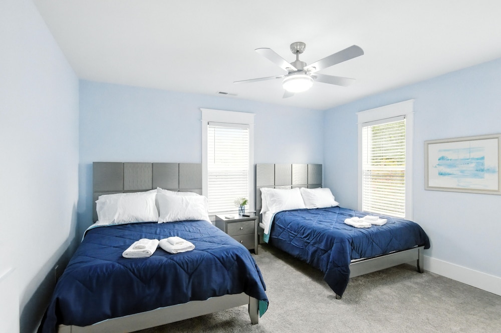 Historic Elegance In The Heart Of Elizabeth City 4 Bedroom Home