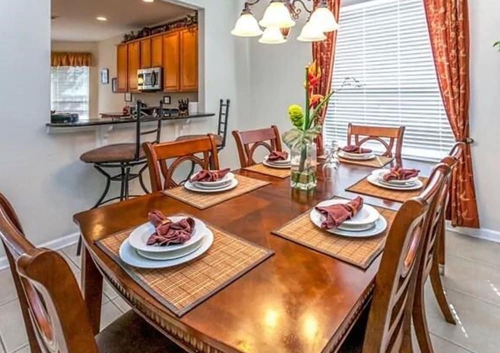Waldo s Hideout 5BR Home Near Disney w Pool