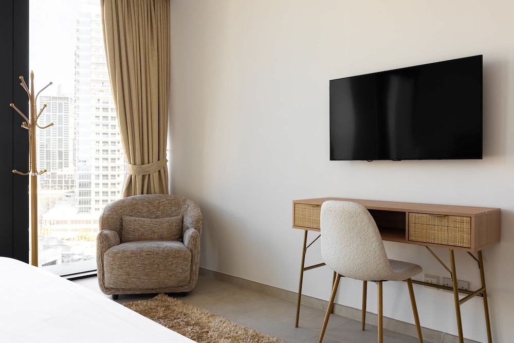 Modern 1-bedroom Apartment in Residence 110 in the Heart of Dubai