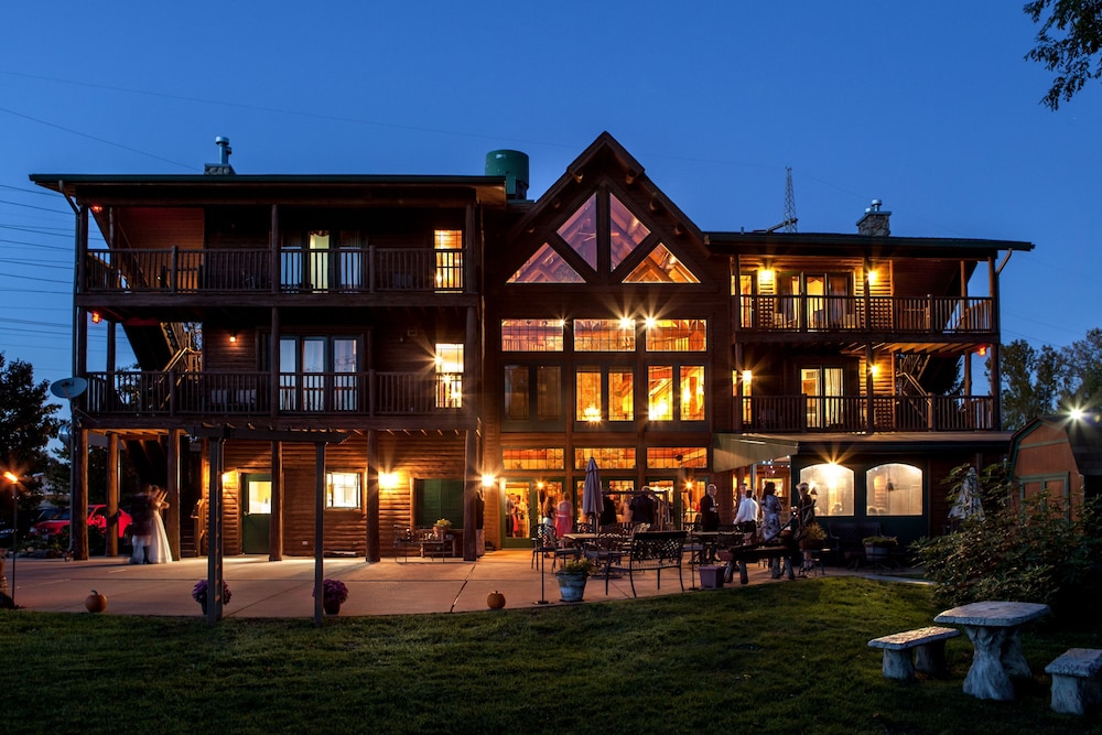The Lodge at Grant's Trail