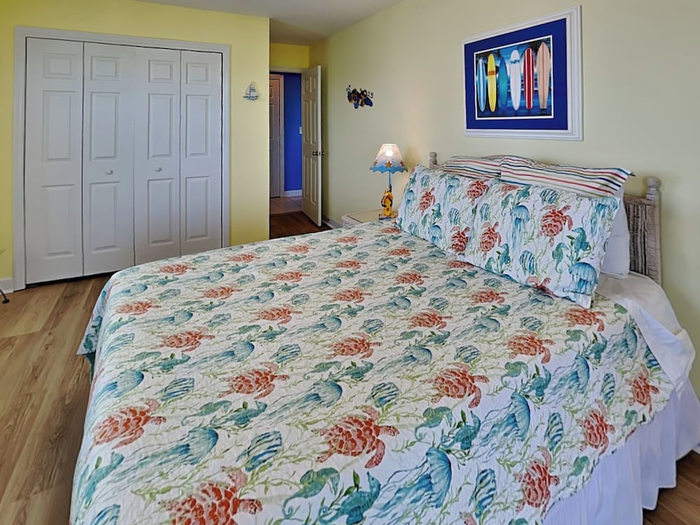 Piccolo Paradiso by Topsail Realty