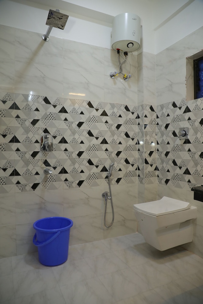 Aashhiana Guest House Entire 2BHK Service Apartments, Kolkata