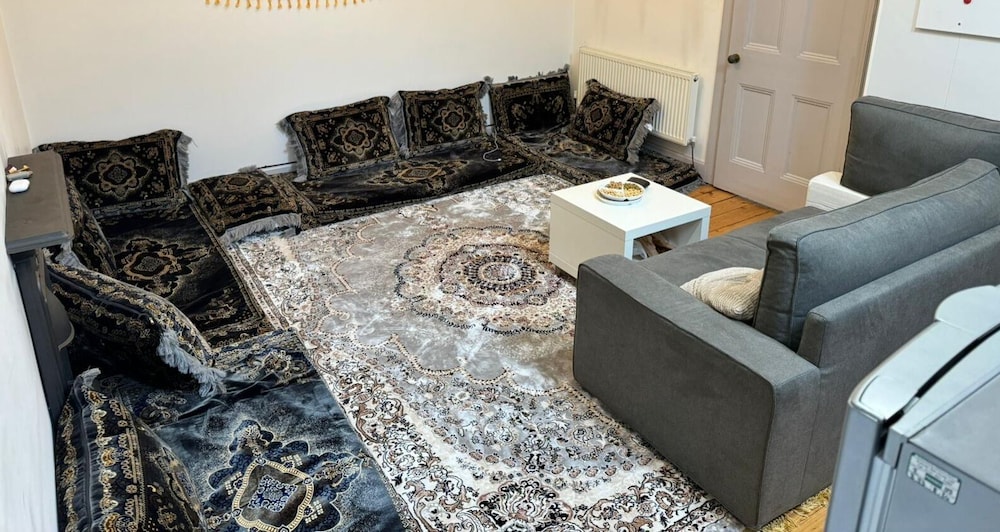 Cozy Edinburgh Apartment Escape