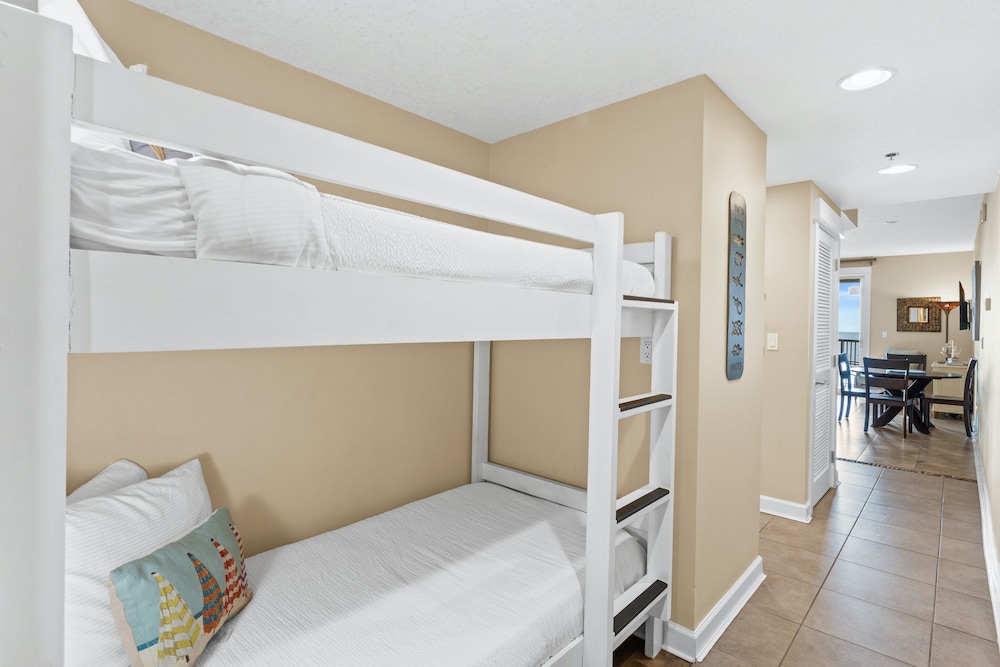 Grand Panama Beach Resort by Panhandle Getaways