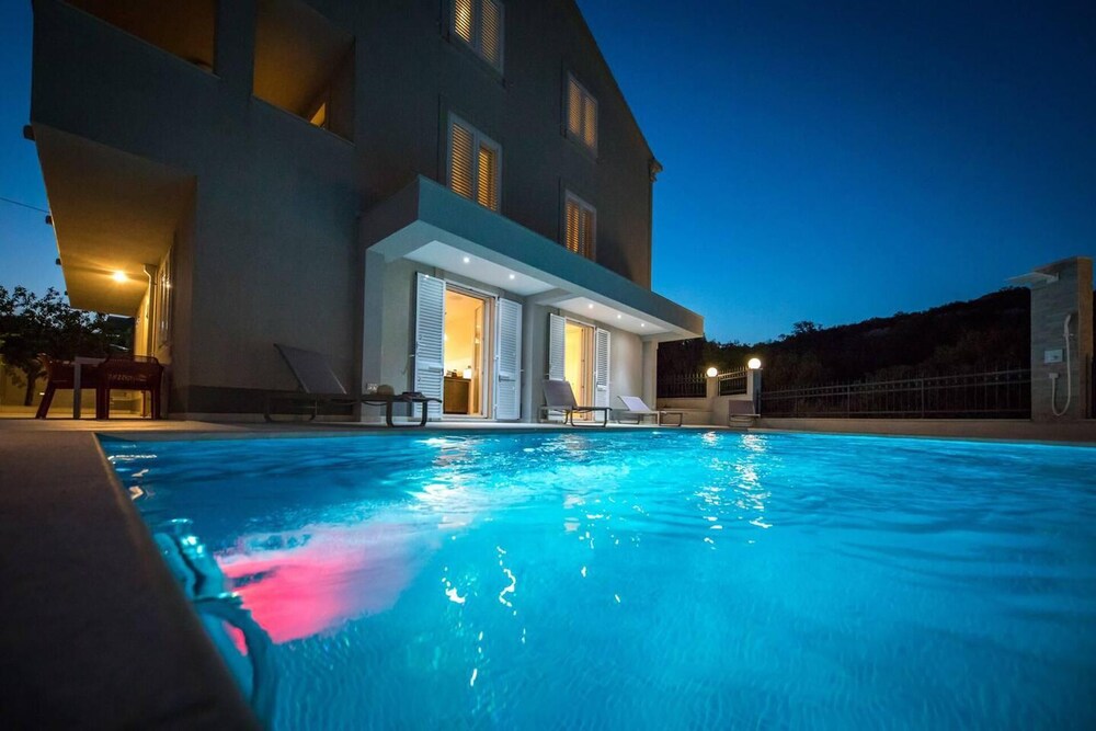 Beautiful 1-bed Apartment in Pobrezje-dubrovnik