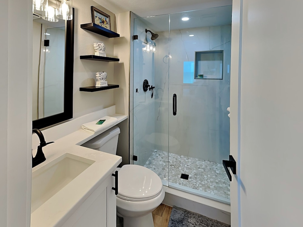 Seaside 3 by Distinctive Beach Rentals