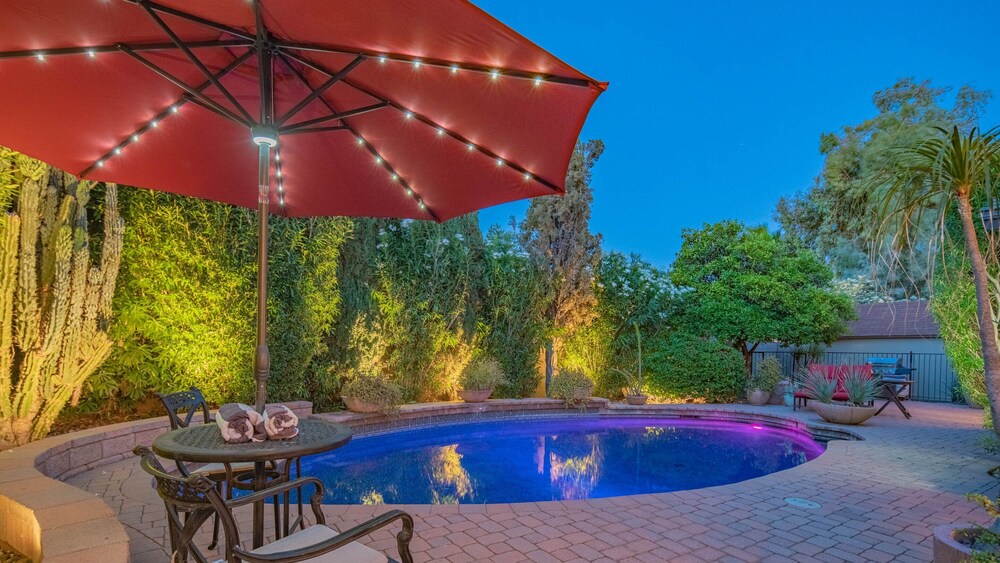 Scottsdale Gem W/pool in Private and Serene Yard!