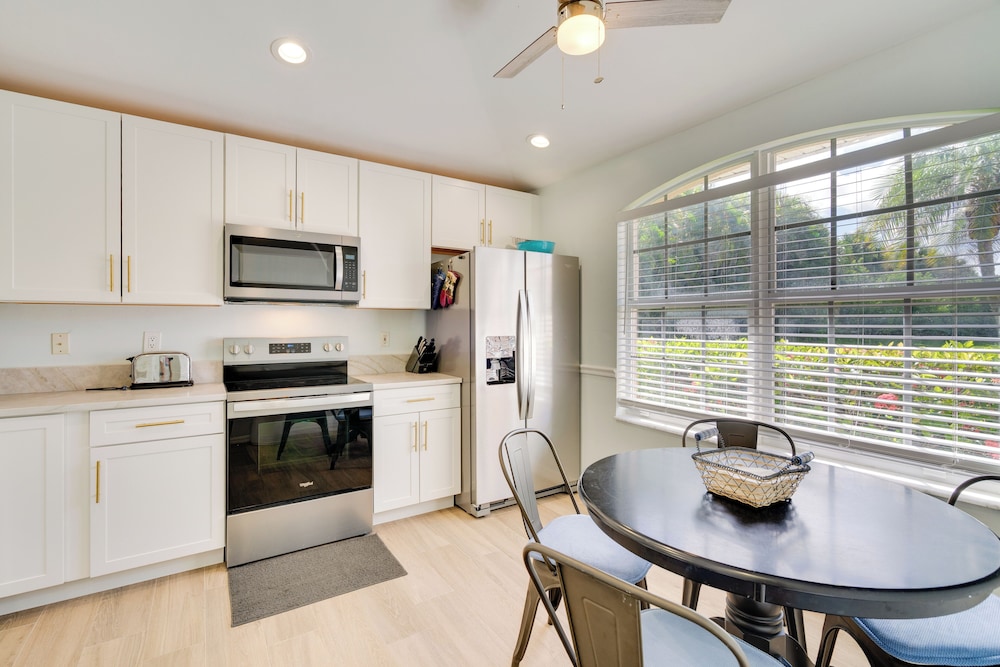 4 Mi to Beaches: Fort Myers Escape w/ Patio, photo 24