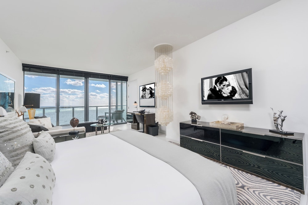 Luxury Vacation Rentals in South Beach by LRMB