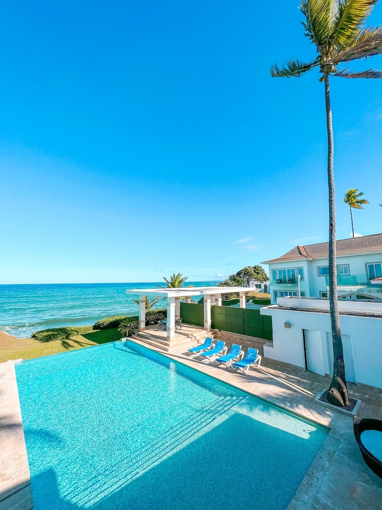 Peninsula Esmeralda Luxury Hotel & Villas view 5