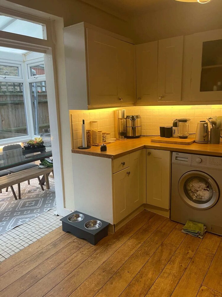 Lovely 2 Bedroom Apartment Close to Putney Riverside